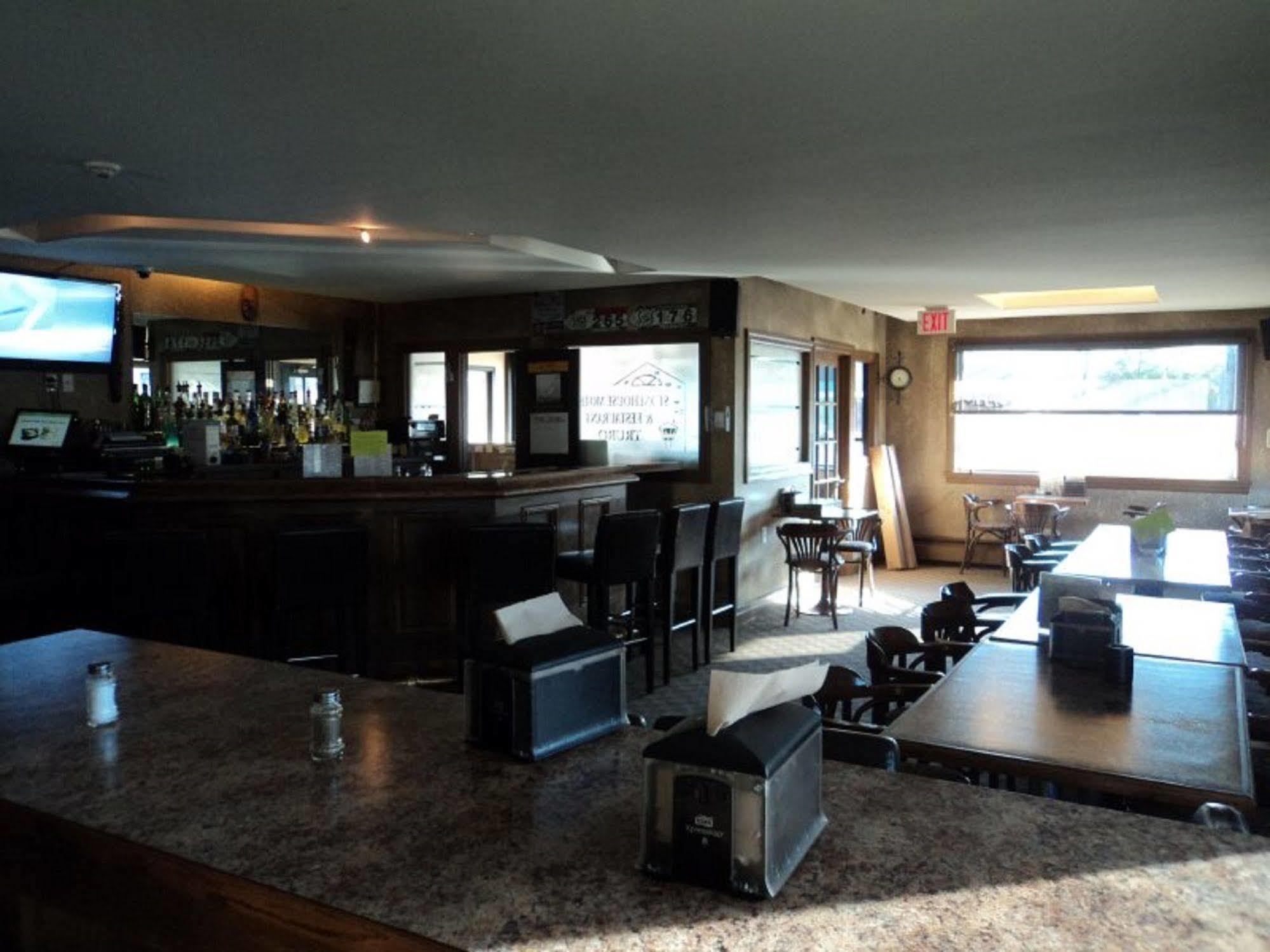 Stonehouse Motel And Restaurant Truro Zewnętrze zdjęcie